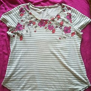 LAST CHANCE! Ann Taylor T-shirt